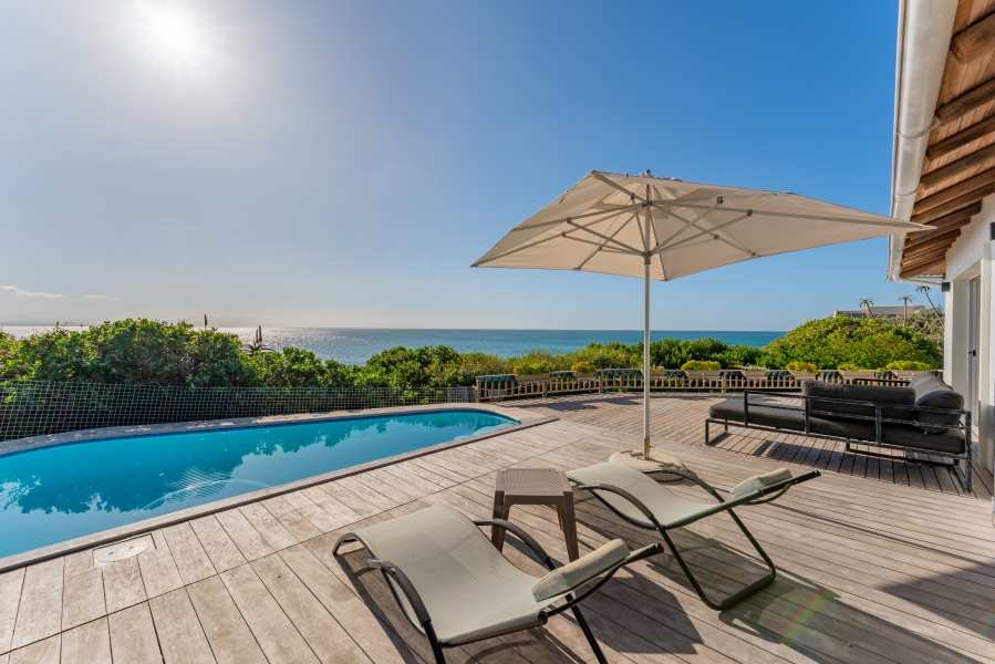 3 Bedroom Property for Sale in St Francis On Sea Eastern Cape